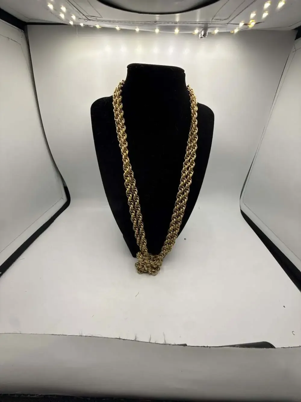 Vintage  Long Gold-Tone Twisted Rope Chain Necklace